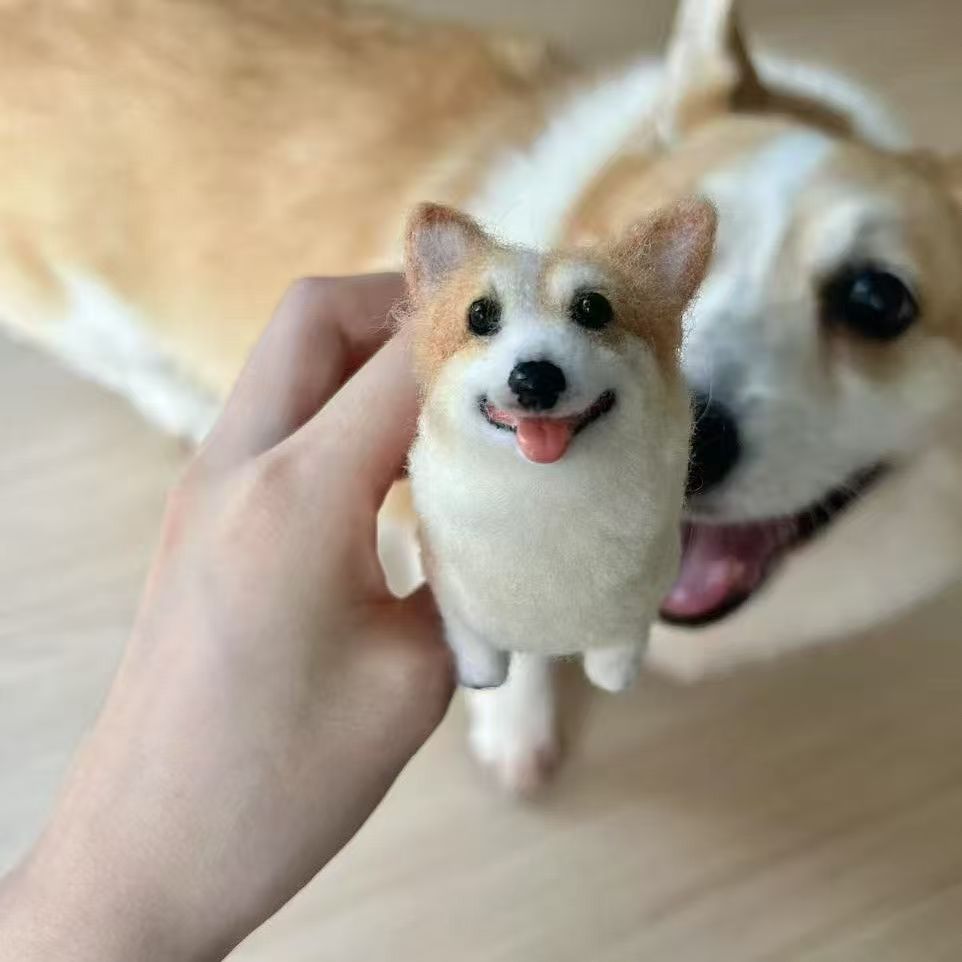 Custom Wool Felt Pet Sculpture – Full Body (8cm)
